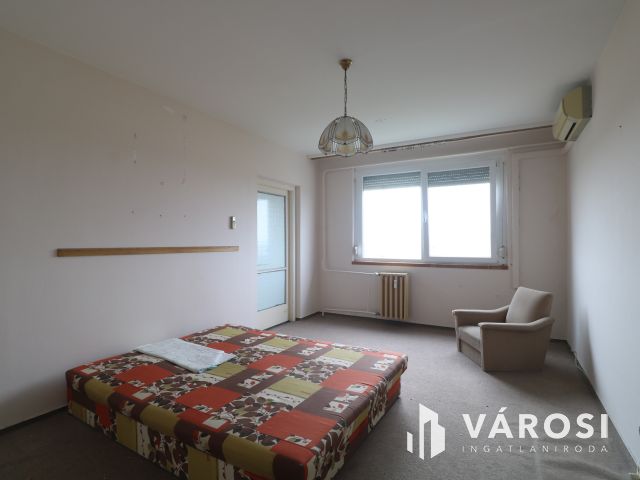 Eladó Panel Lakás Hódmezővásárhelyen !