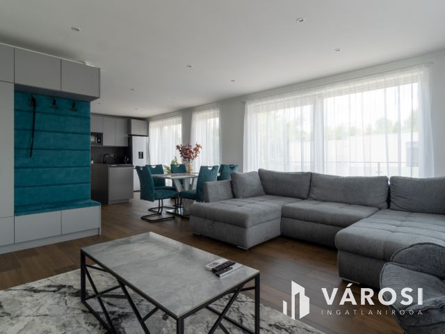 Prémium penthouse Siófokon medencével