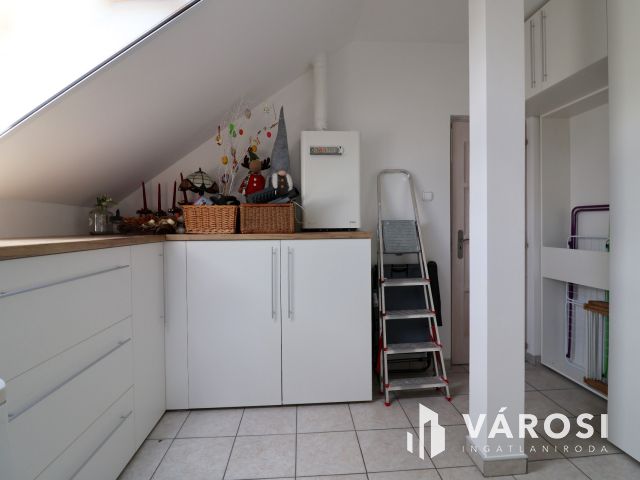 Pazar otthon, botanikus kerttel