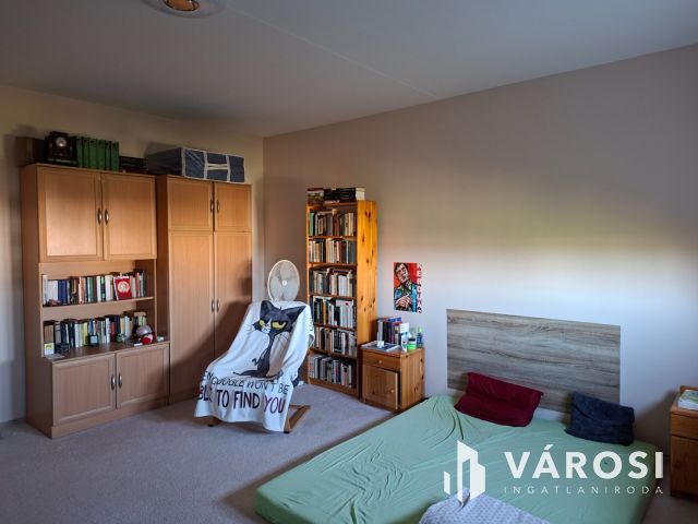 Eladó 42 m²-es lakás Veszprémben